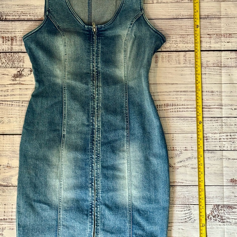VENUS Fitted Blue Denim Dress